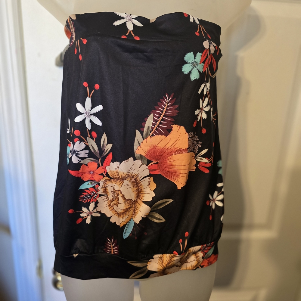 Source Unknown Black Floral Strapless Crop Top